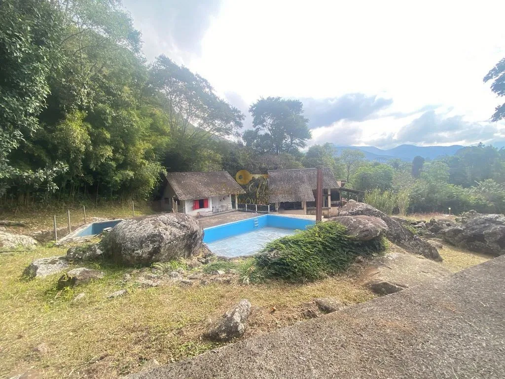 Imagem Sítio para Venda em Teresópolis / RJ no bairro Iucas