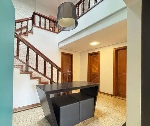 Imagem casa sobrado na Medianeira com 4 dormitórios