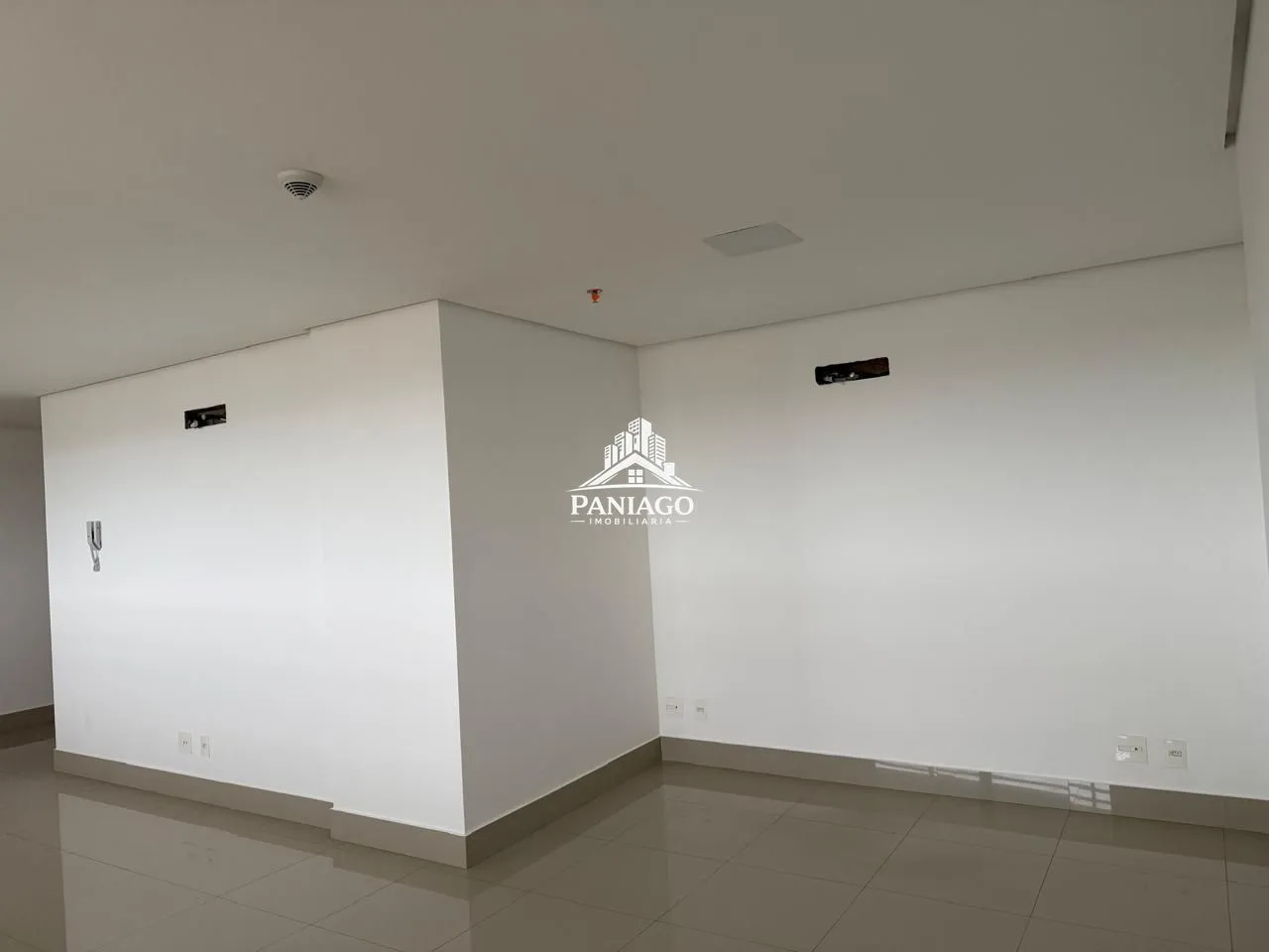 Imagem Locação de Sala Comercial no Edifício SB Tower | Andar Alto