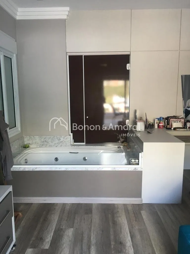 Imagem Casa de condomínio com 520 m² e 4 suítes