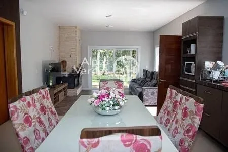 Imagem Casa com 2 quartos, 111m2, à venda em Gramado, Vivendas do Arvoredo