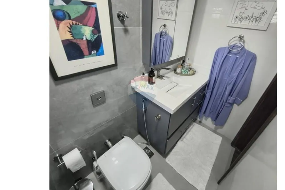 Imagem Apartamento à venda,reformado ,2 quartos, 1 suite, 1 vaga na Freguesia