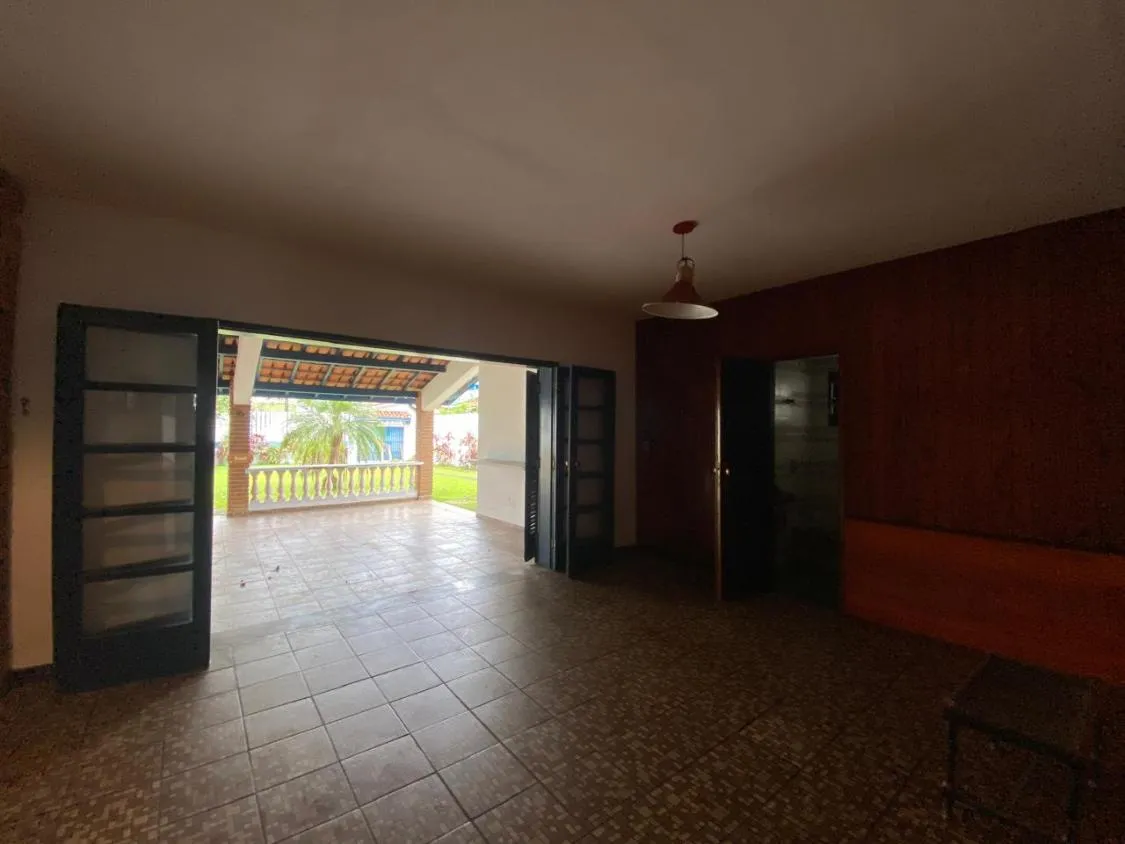 Imagem CASA INCRIVEL A 60 METROS DO MAE A VENDA NO CENTRO