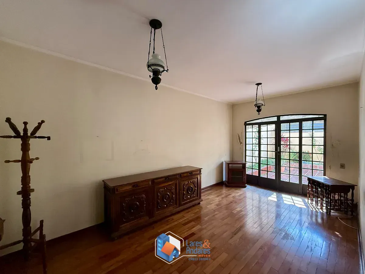 Imagem Casa para venda em Vila Cruzeiro com 3 quartos, sendo 1 suíte, 187m²