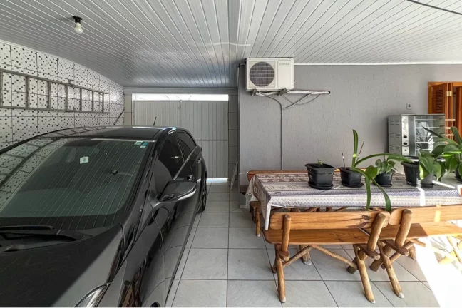 Imagem Casa para venda no bairro Guajuviras em Canoas