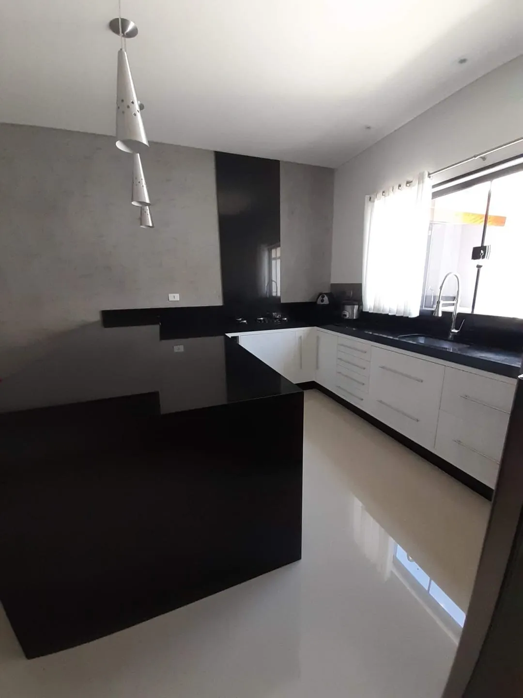 Imagem Casa à venda 2 Quartos, 1 Suite, 2 Vagas, 193M², Jardim Continental II, Taubaté - SP