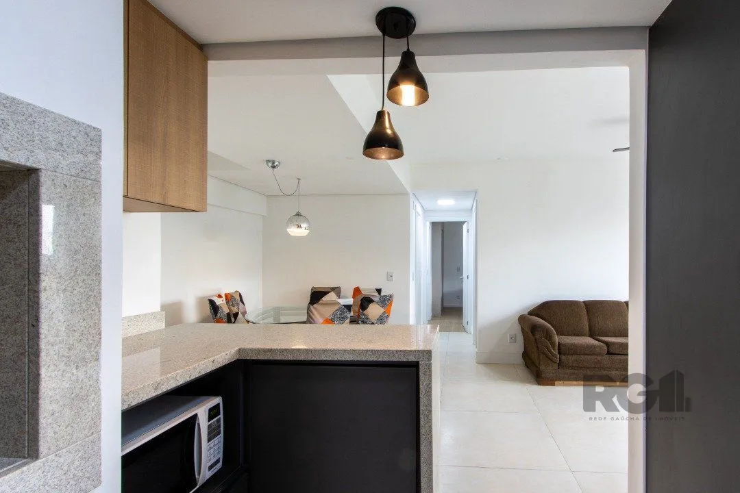 Imagem Apartamento para Venda - 71m², 2 dormitórios, sendo 1 suites, 2 vagas - Camaquã