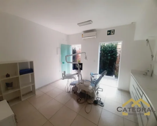 Imagem Casa comercial térrea à Venda para fins comerciais no Jardim Cica em Jundiaí/SP