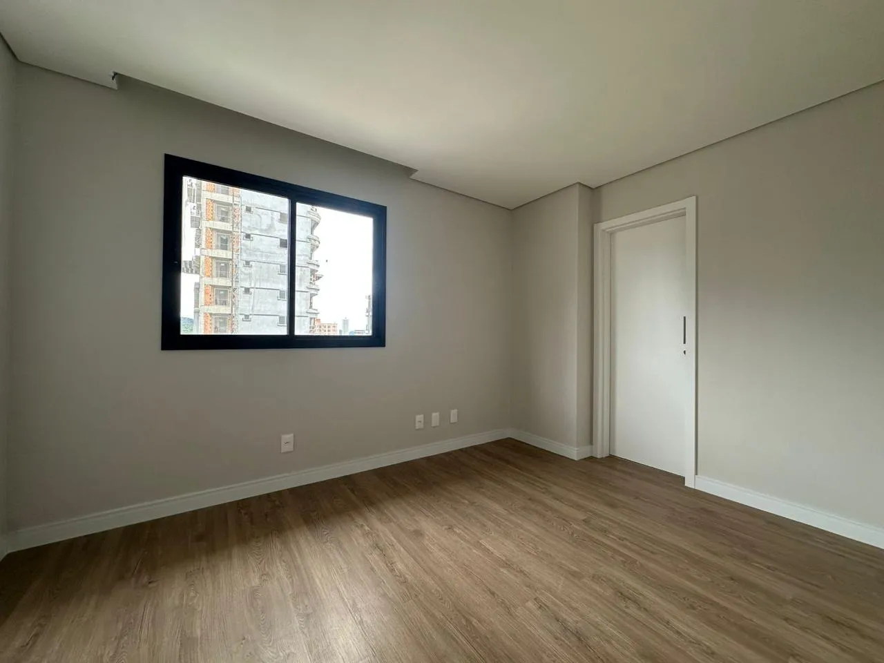 Imagem Apartamento com vista para o mar à venda com 78m2 por R$ 1.579.400,00