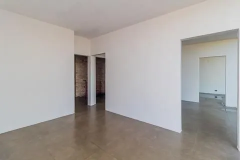 Imagem Oportunidade Única: Casa para Fins Residencial ou Comercial em Local Estratégico!
