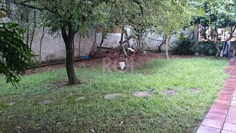 Imagem Casa com 4 dormitórios no Bairro Guarujá