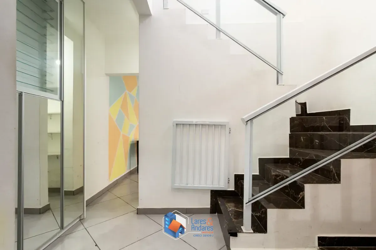 Imagem Sobrado para venda em Vila dos Remédios com 2 quartos, sendo 2 suítes, 75m²