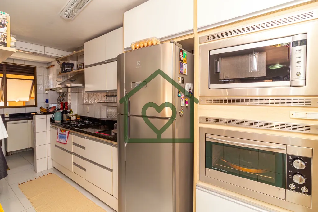 Imagem Viver com Estilo no Bairro Auxiliadora: Conforto e Conveniência
Este apartamento de 3 dormitórios ...