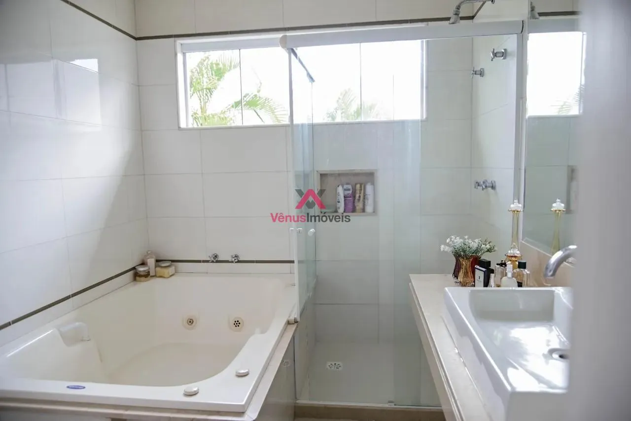 Imagem Casa para Venda, Barra da Tijuca, 4 dormitórios, 4 suítes, 5 banheiros, 2 vagas