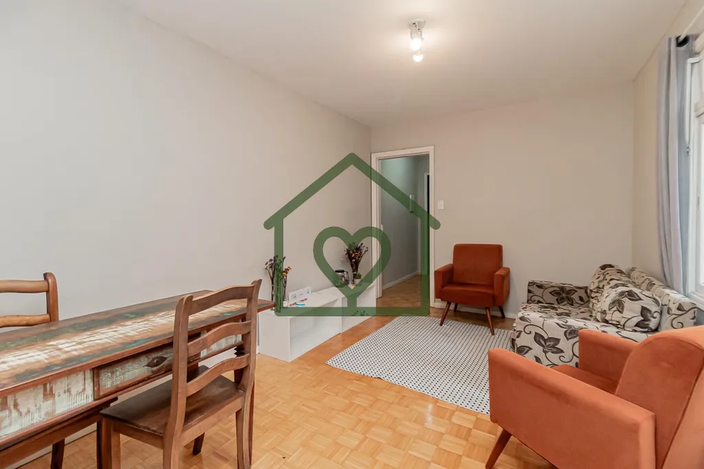 Imagem Apartamento de 3 dormitórios com dependência de empregada, com 89m² privativos, localizado no cha...