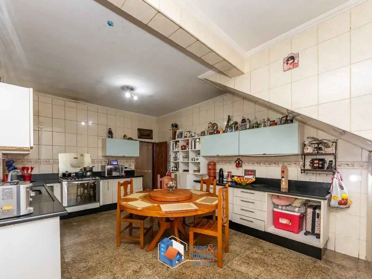 Imagem Sobrado para venda em Vila Gustavo com 3 quartos, sendo 3 suítes, 325m²