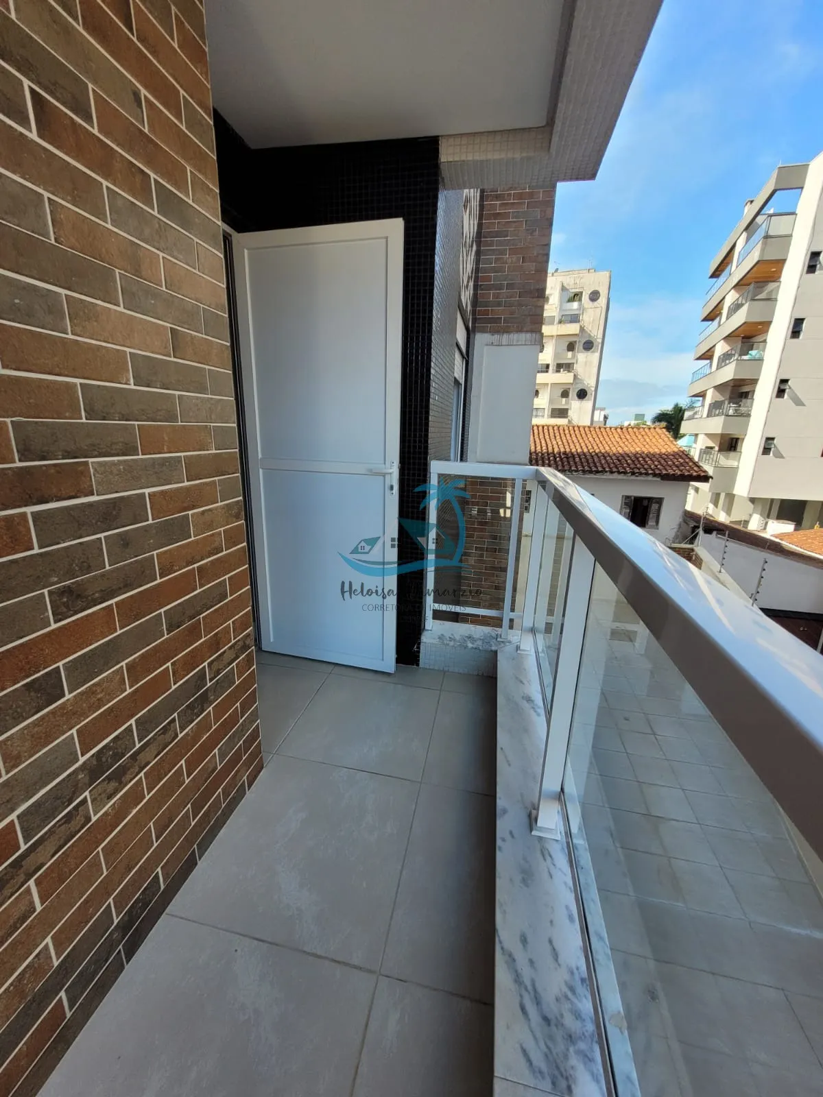 Imagem Excelente Apartamento com 3 dormitórios a venda a 250 metros da orla de Itagua em Ubatuba.