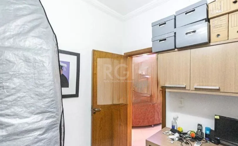 Imagem Casa para Venda - 336m², 4 dormitórios, sendo 1 suites, 2 vagas - Camaquã