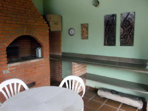 Imagem CASA LADO PRAIA EM TRES LOTES COM PISCINA