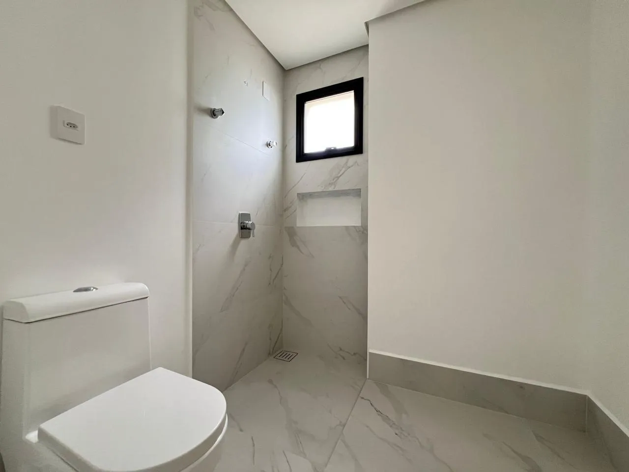Imagem Apartamento com vista para o mar à venda com 225m2 por R$ 4.500.000,00