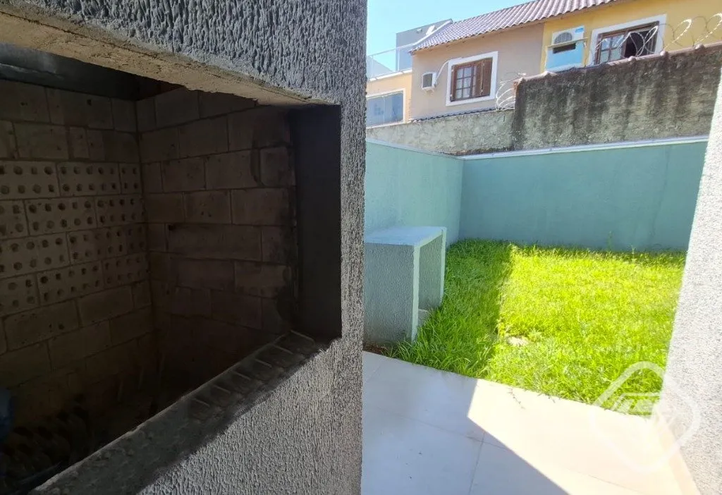 Imagem Casa nova, mobiliada e pronta para morar, em frente a uma linda praça na Zona Sul.

Ao entrar, o li...