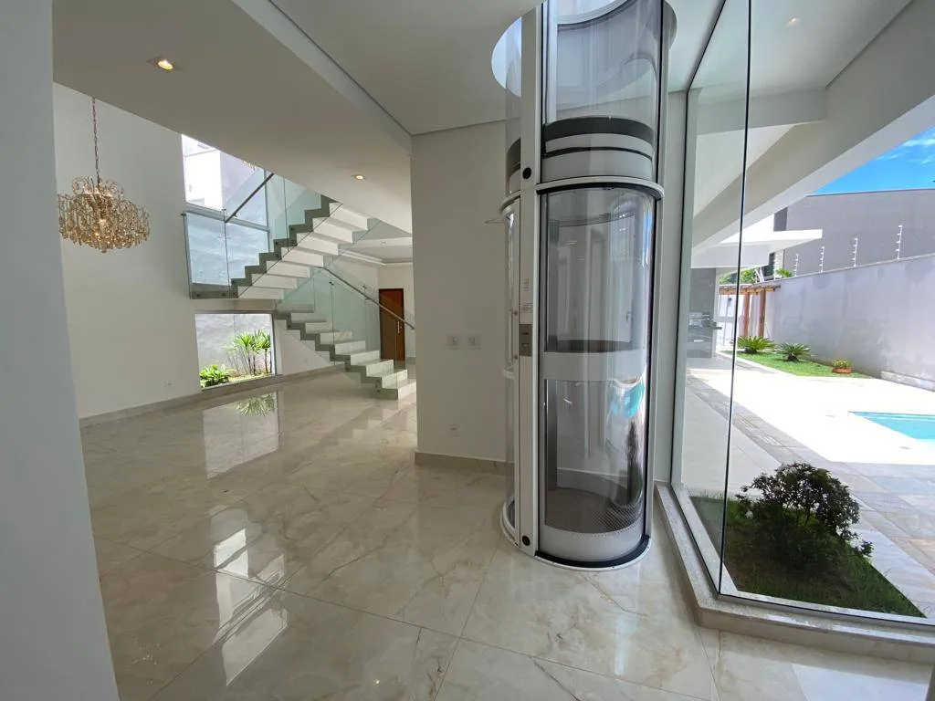 Foto do imóvel Casa à venda, Jardim Três Colinas, com 4 quartos, 306m2 em Rua Professor José Geraldo Porto