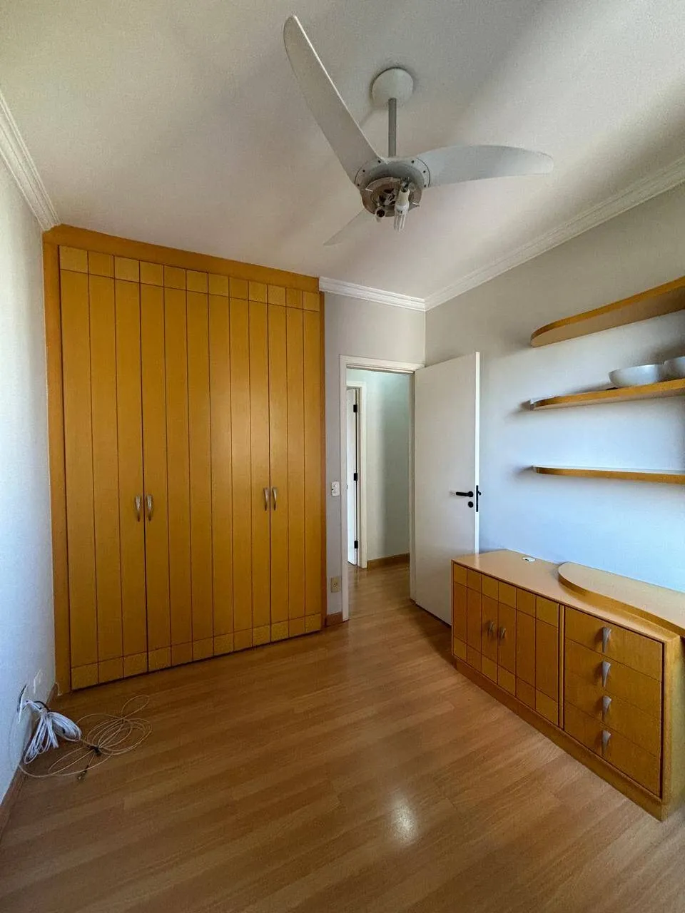 Imagem Apartamento com 3 Dormitórios e 3 Vagas em Alphaville, Barueri - Frente à Pista de Caminhada