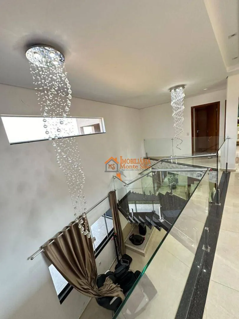 Imagem Sobrado com 3 dormitórios à venda, 300 m² por R$ 2.800.000,00 - Pindorama - Mogi das Cruzes/SP