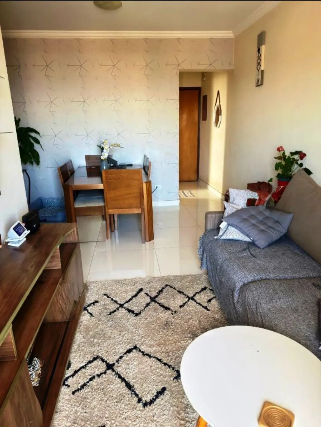 Imagem VENDO EXCELENTE APARTAMENTO NO BAIRRO CAMPO GRANDE!