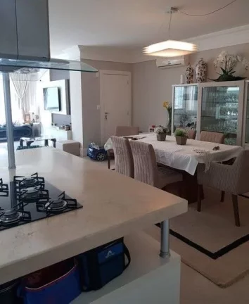 Imagem Ótimo apartamento quadra mar em Balneário Camboriú.