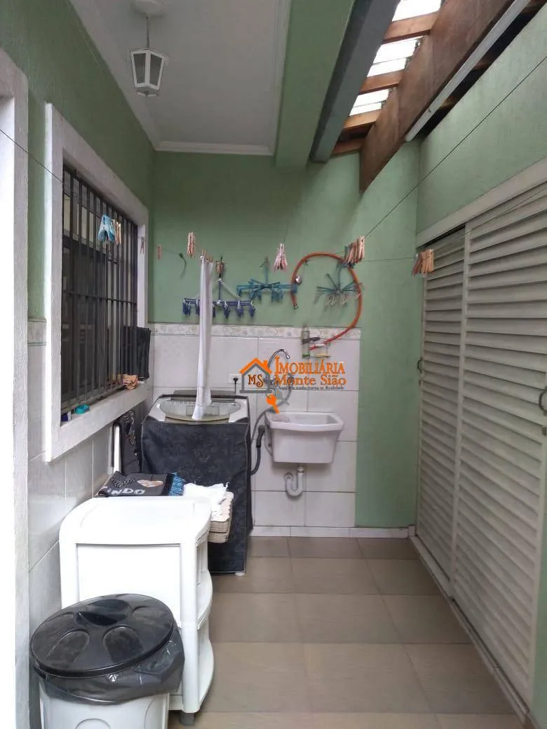 Imagem Sobrado com 3 dormitórios à venda, 160 m² por R$ 670.000,00 - Jardim Santa Clara - Guarulhos/SP