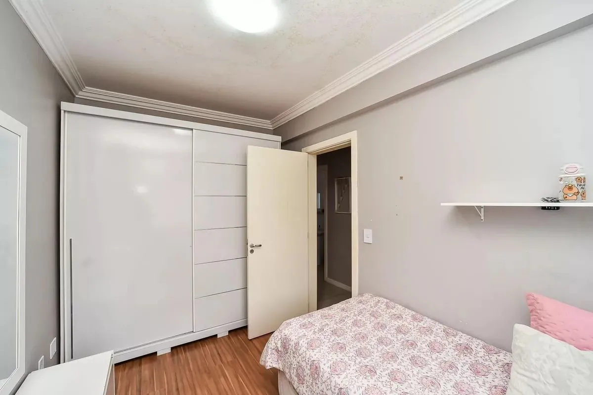 Imagem Apartamento com 3 dormitórios e 3 vagas no Cristo Redentor
