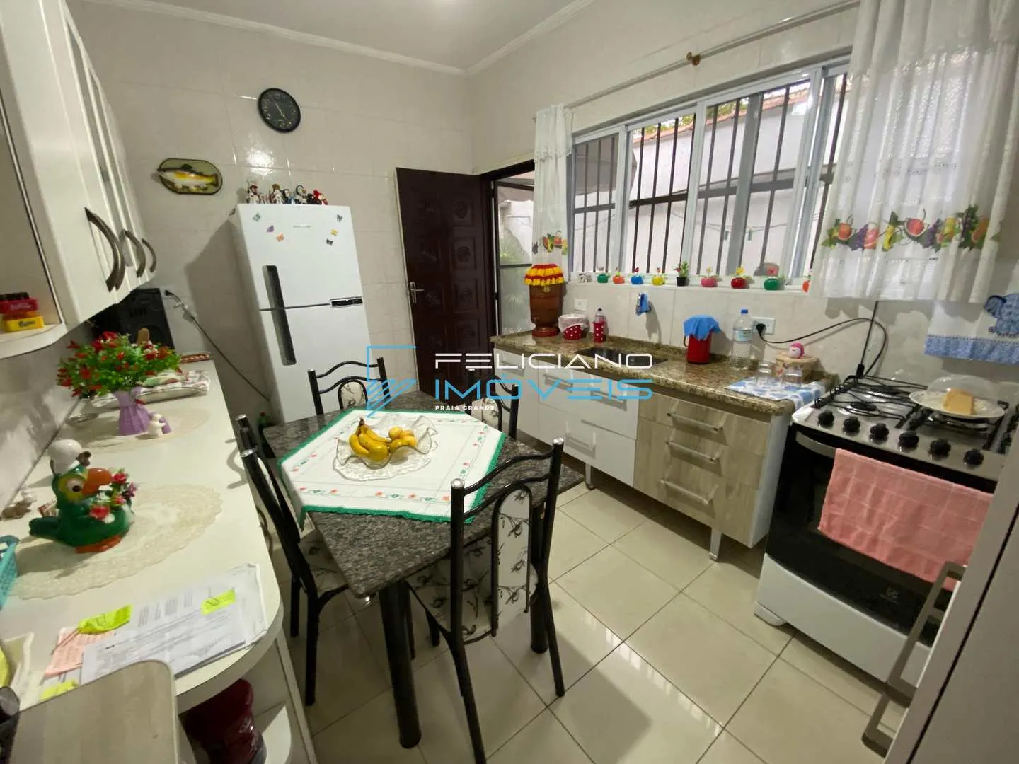 Imagem Casa com 2 quartos, Boqueirão, Praia Grande - R$ 650 mil, Cod: 6529