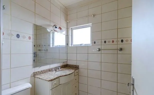Imagem Apartamento na Medianeira de 2 dormitórios e vaga DESOCUPADO