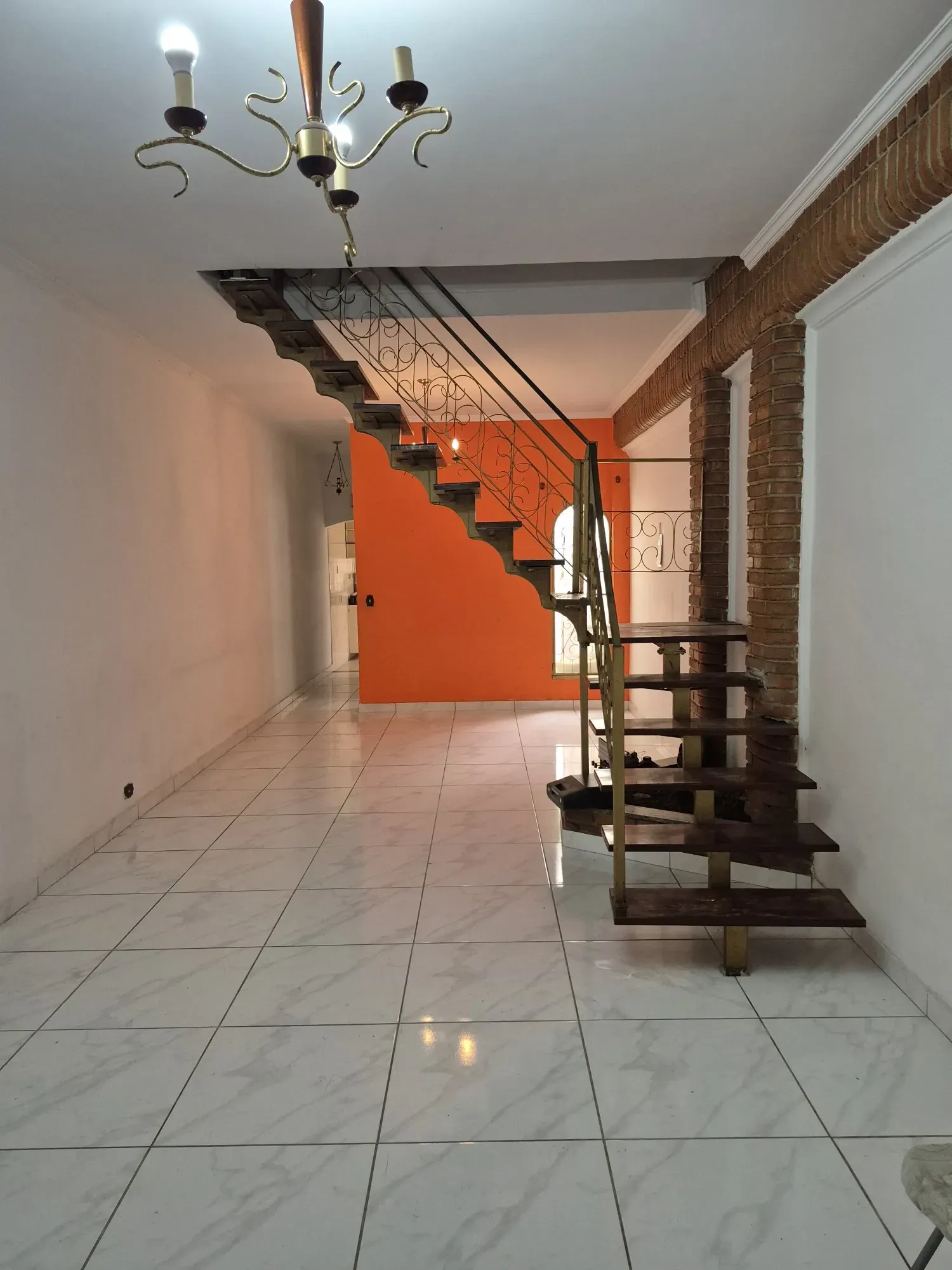 Imagem Casa com 4 Quartos à Venda, 200 m² em Vila Santo Estevão - São Paulo