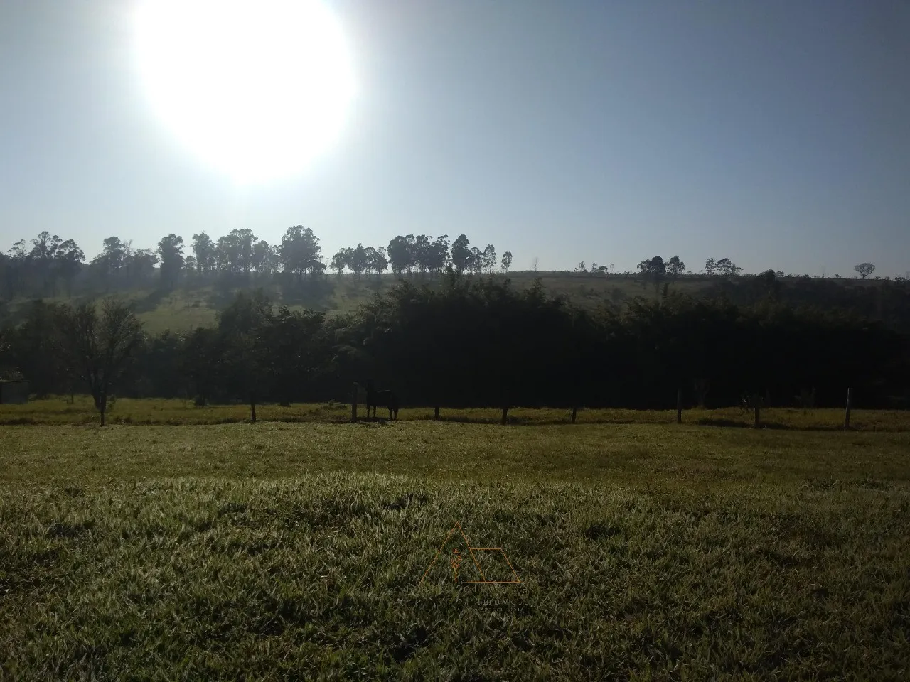 Imagem Sitio em Itu-SP: 3 quartos, 1 suíte, sala ampla, 3 banheiros, 23.000m² de área no Parque Nossa Senhora da Candelária