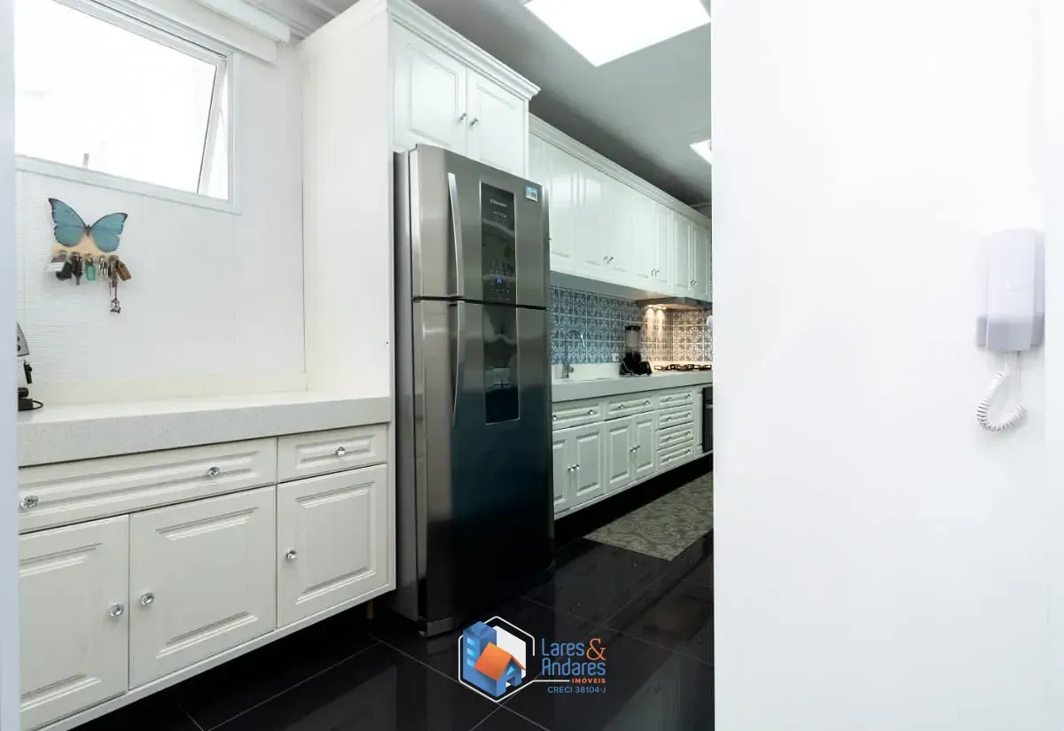 Imagem Sobrado para venda em Vila Santo Estéfano com 2 quartos, sendo 2 suítes, 272m²