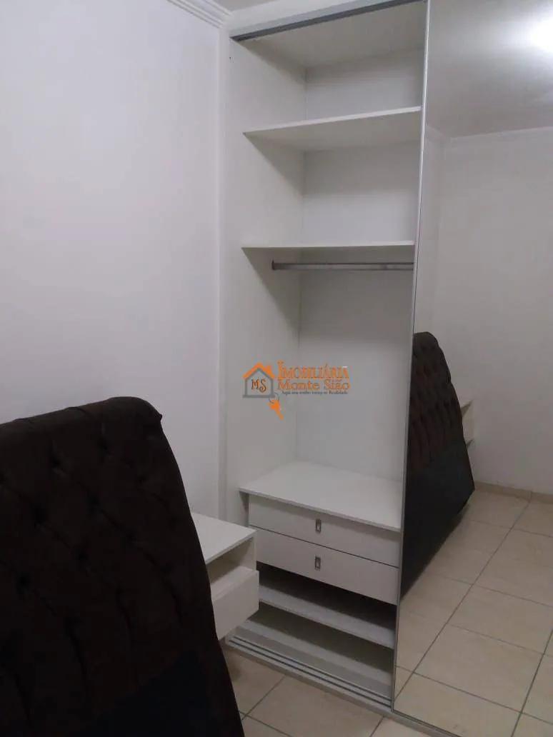 Imagem Apartamento com 2 dormitórios à venda, 48 m² por R$ 300.000,00 - Água Chata - Guarulhos/SP