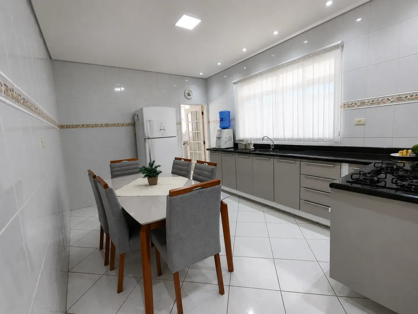 Imagem Casa com 5 Quartos para Alugar, 203,09 m² em Jardim Casqueiro - Cubatão