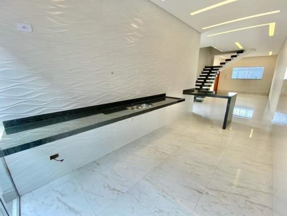 Imagem Sobrado com 3 Quartos à Venda, 110 m² em Guilhermina - Praia Grande