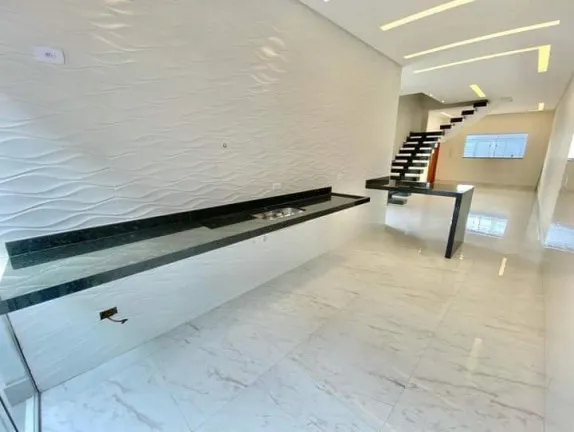 Imagem Sobrado com 3 Quartos à Venda, 110 m² em Guilhermina - Praia Grande