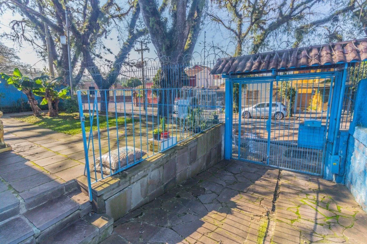 Imagem Casa para Venda - 165m², 3 dormitórios, 4 vagas - Santa Tereza