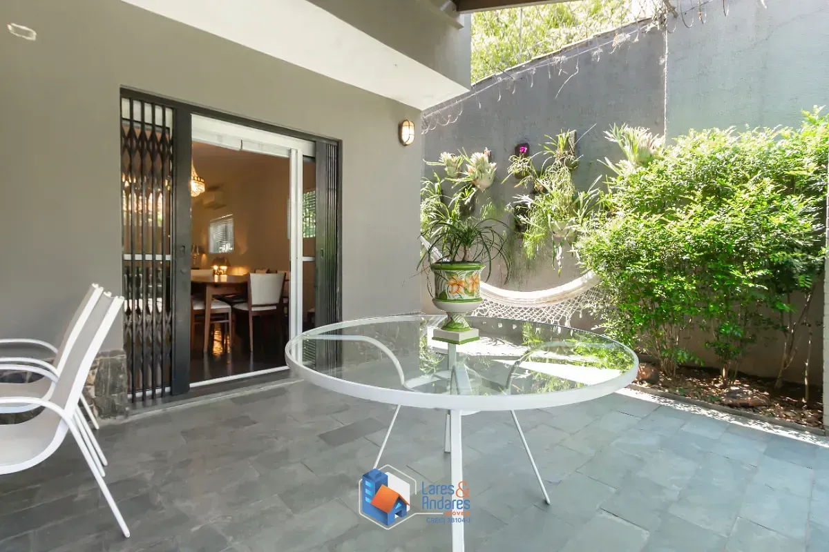 Imagem Casa para venda em Jardim Paulistano com 4 quartos, sendo 1 suíte, 300m²