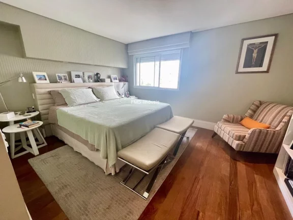 Imagem Apartamento de Alto padrão de 4 quartos com 4 suítes e 5 vagas no Campo Belo de 380m²