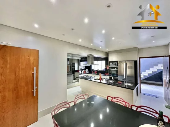 Imagem Casa à venda na Fazendinha em Carapicuíba - SP | Batelli Imóveis