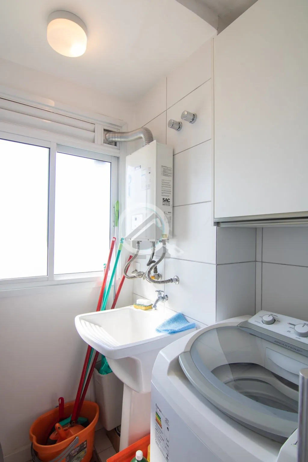 Imagem Excelente apartamento 3 dormitórios com suíte, cozinha americana com área de serviço e churrasqu...