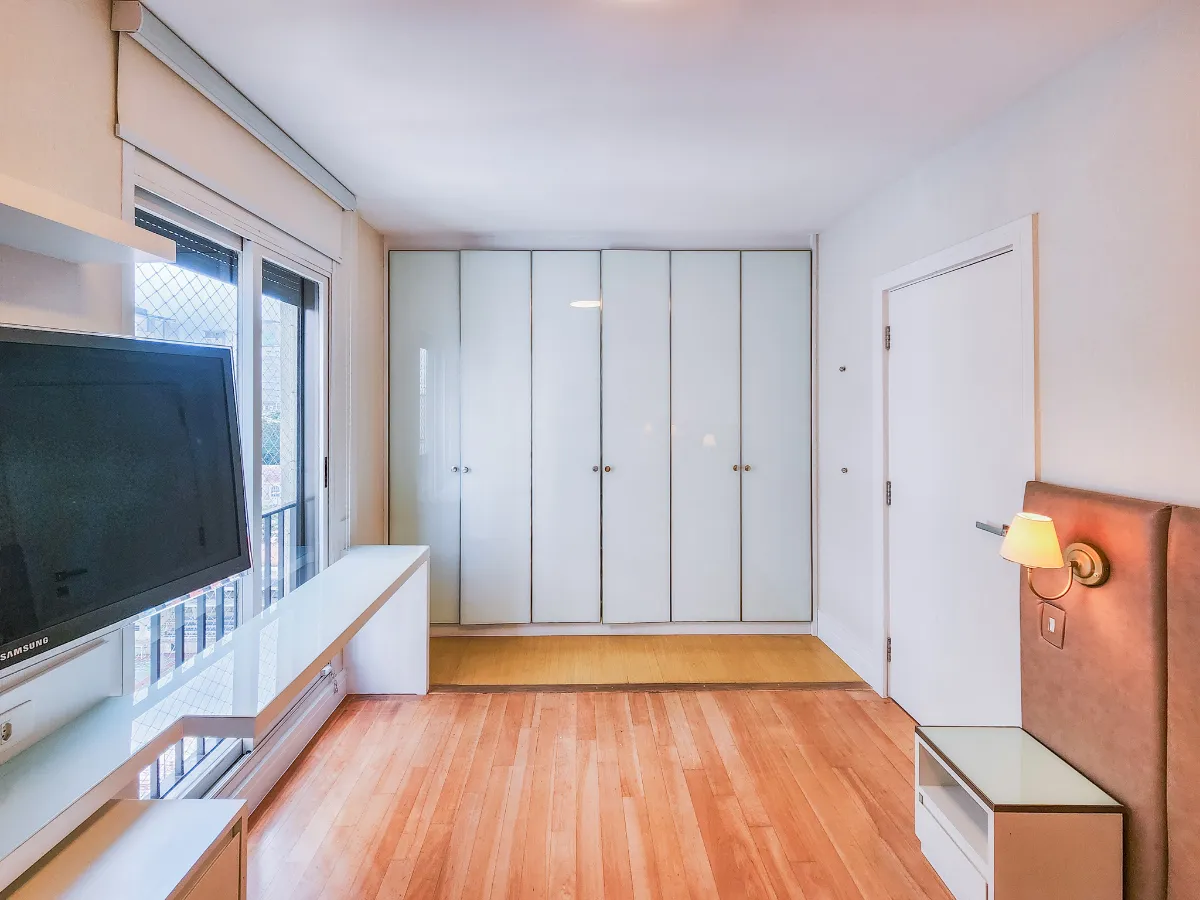 Imagem Apartamento para locação em Jardim Paulista com 3 quartos, sendo 3 suítes, 224m2
