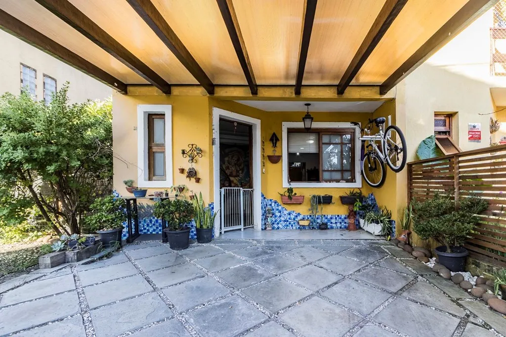 Imagem Casa de Condomínio em Hípica
