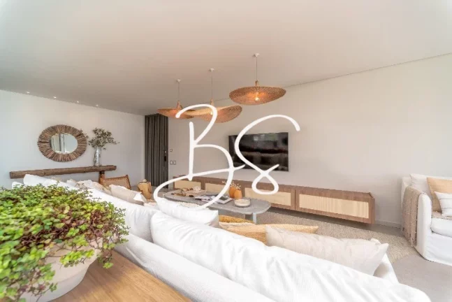 Imagem CASA RESIDENCIAL em BALNEÁRIO CAMBORIÚ - SC, Praia do estaleiro