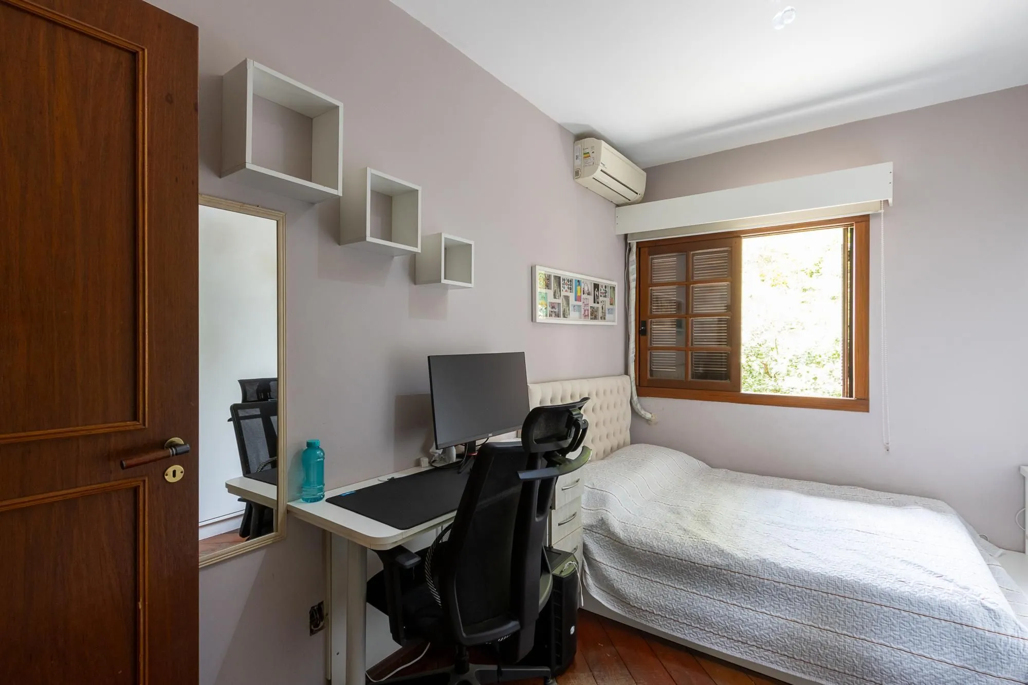 Imagem Casa Condominio para Venda - 175m², 3 dormitórios, sendo 1 suites, 4 vagas - Tristeza